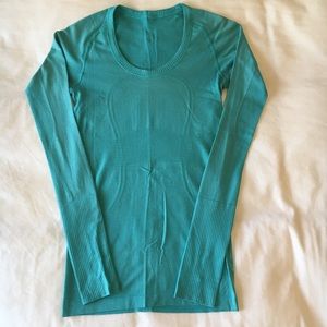 Teal lululemon Swiftly Tech